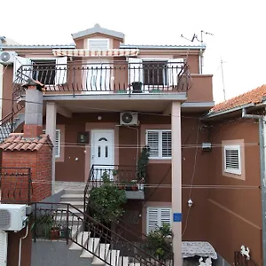 Jure Apartman Trogir